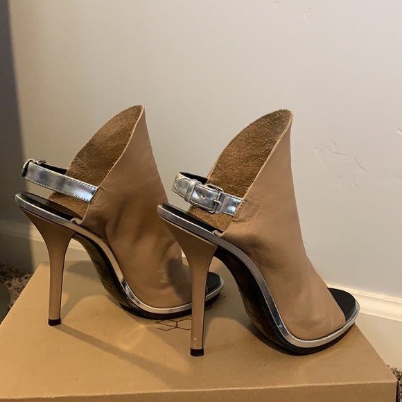 Balenciaga glove peep open sandals. - Picture 5 of 7